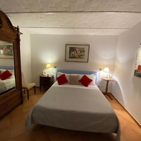 La Casa Di Ago Lejlighed L'Aquila Eksteriør billede